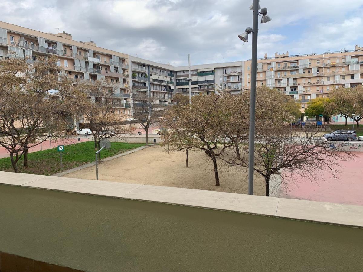 Espectacular piso con fascinante Terraza near Barcelona Apartamento Sant Adrià de Besòs Exterior foto